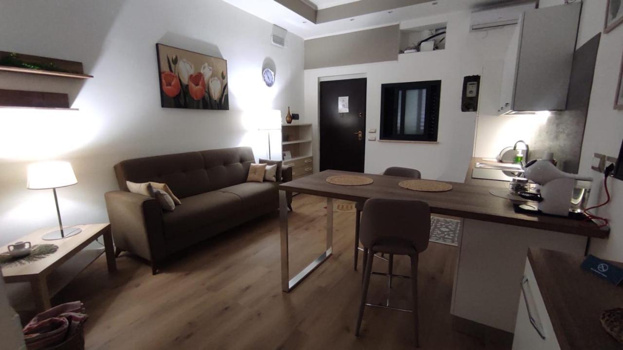 Marina Apartments Catanzaro Bagian luar foto